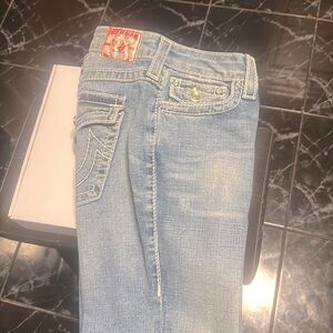 Light denim size women jean pants.